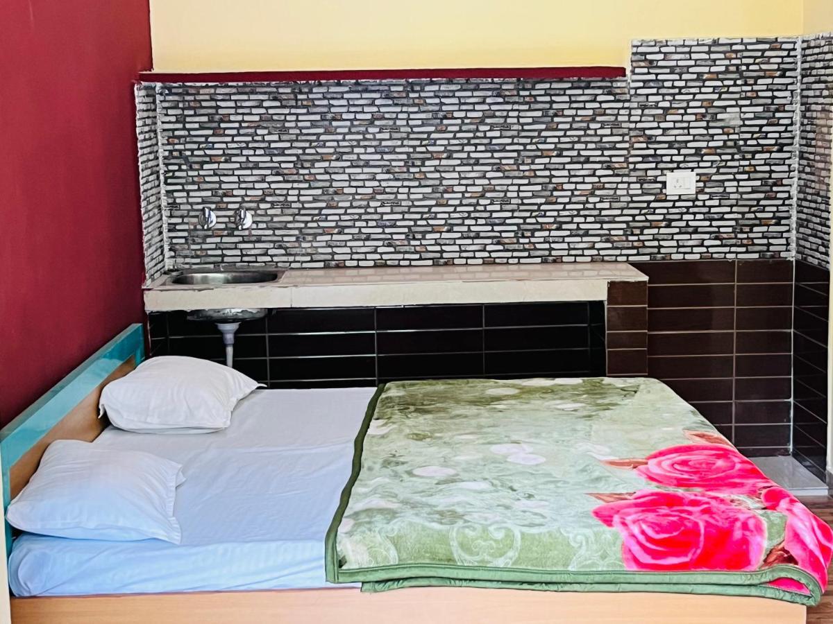 Girish Alay Home Stay Rudraprayāg Eksteriør bilde
