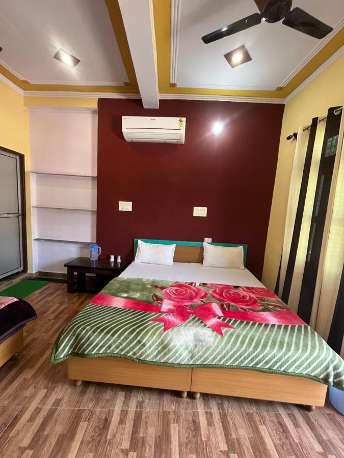 Girish Alay Home Stay Rudraprayāg Eksteriør bilde