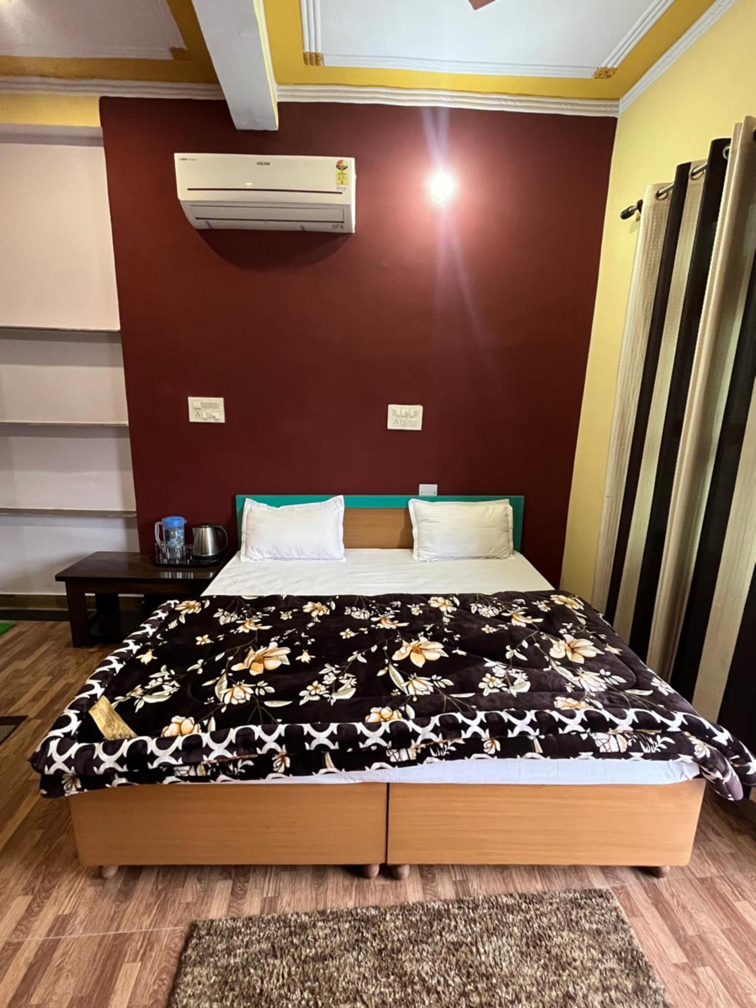 Girish Alay Home Stay Rudraprayāg Eksteriør bilde